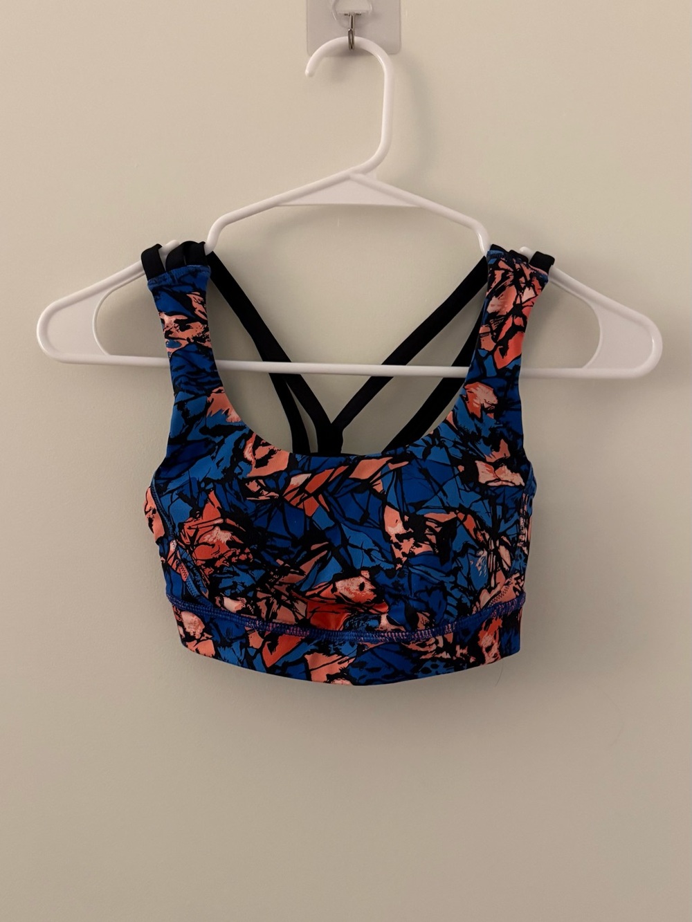 Lululemon Energy Sports Bra
Blue Orange Floral Pattern Medium Support